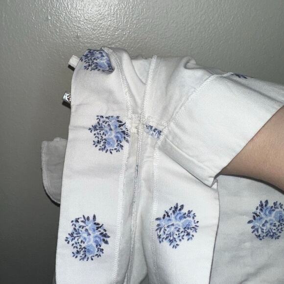 Club Monaco Darmida Floral Romper Ruffle Detail Open Back Size 4 Blue/White - Picture 7 of 11